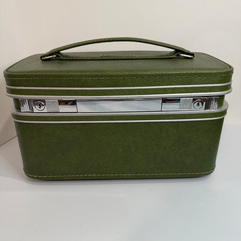 Vintage 1960s Samsonite Fashionaire Green Train Case Cosmetic Makeup Travel Case